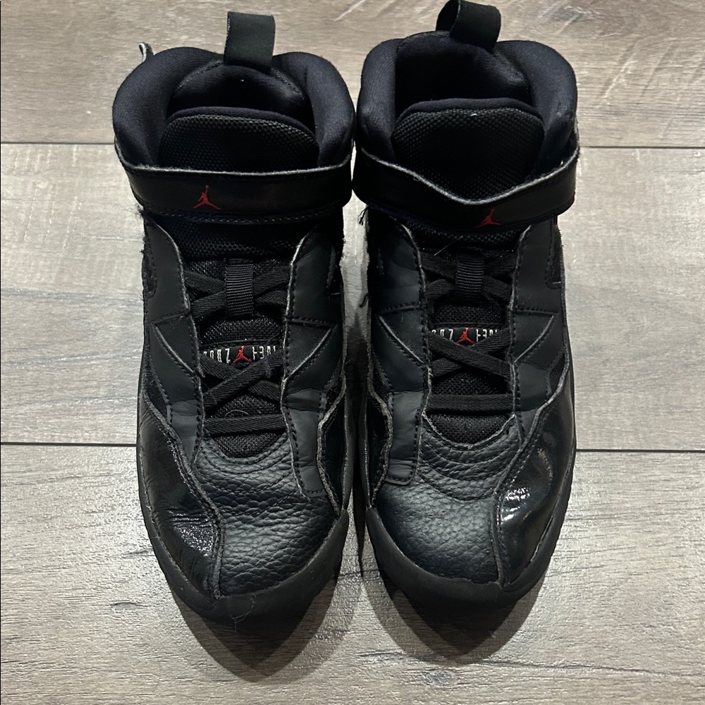 Jordan basketball shoes size 2